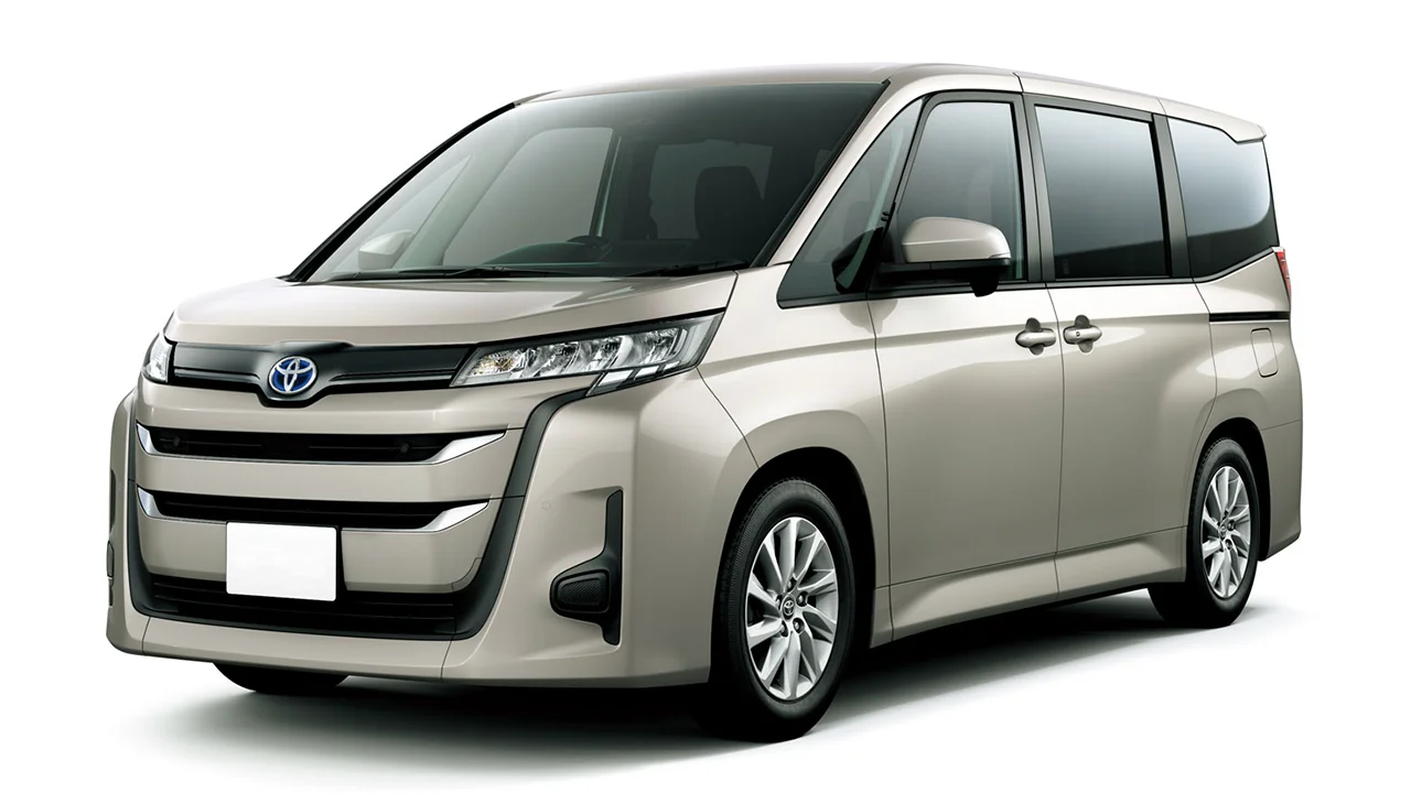 Toyota Noah 2023年モデル ミニバン